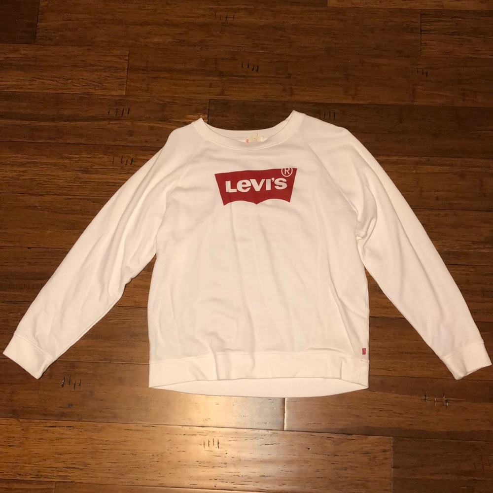 Women’s medium Levi long sleeve shirt